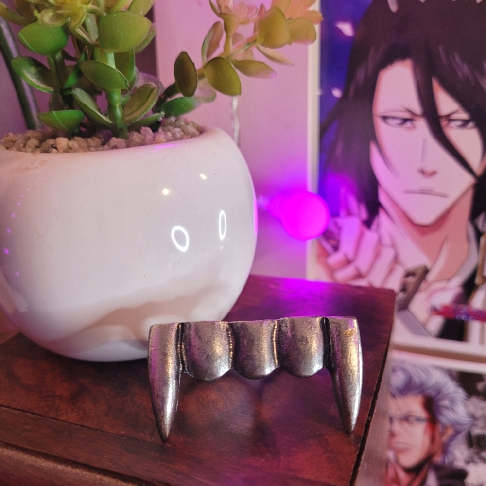 Antique, Vampire Fangs Double Ring Sz 6